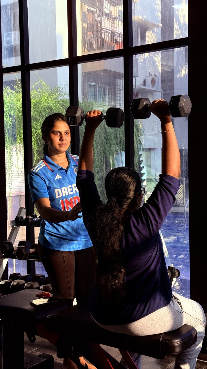 Overhead press training